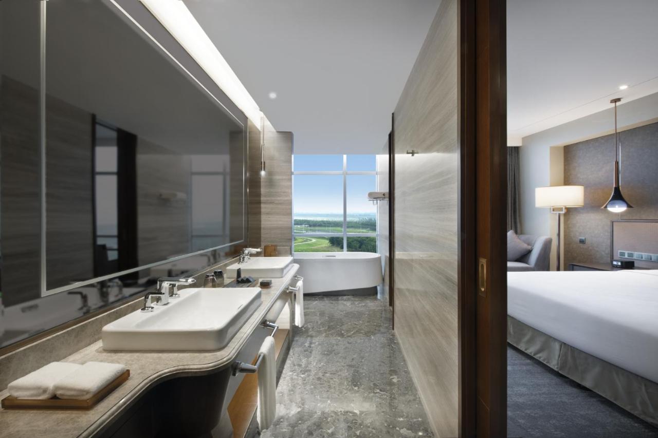 Grand Barony Qingdao Airport Hotel Zewnętrze zdjęcie